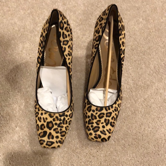 Sam Edelman High Heel Leopard Print Pumps - Picture 2 of 6